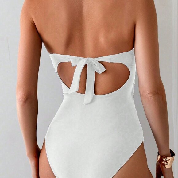 White Casual Women's Metal Decor Hollow-Out Bodysuit - Picture 2 of 6